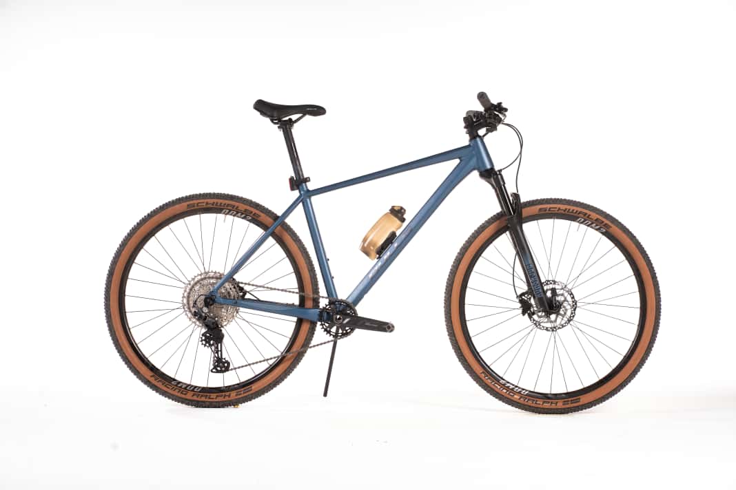 Bulls Copperhead 3 29 // 13,48 kg ohne Pedale // 100 Millimeter Federweg // 29-Zoll-Laufräder // 1399 Euro // Aluminium