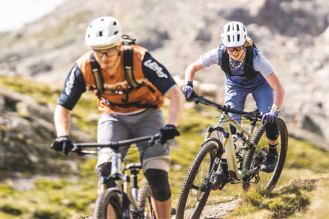 Biken macht Frauen und Männern gleichermaßen Spaß. Neben vielen Gemeinsamkeiten gibt es hinsichtlich des optimalen Trainings aber auch Unterschiede.