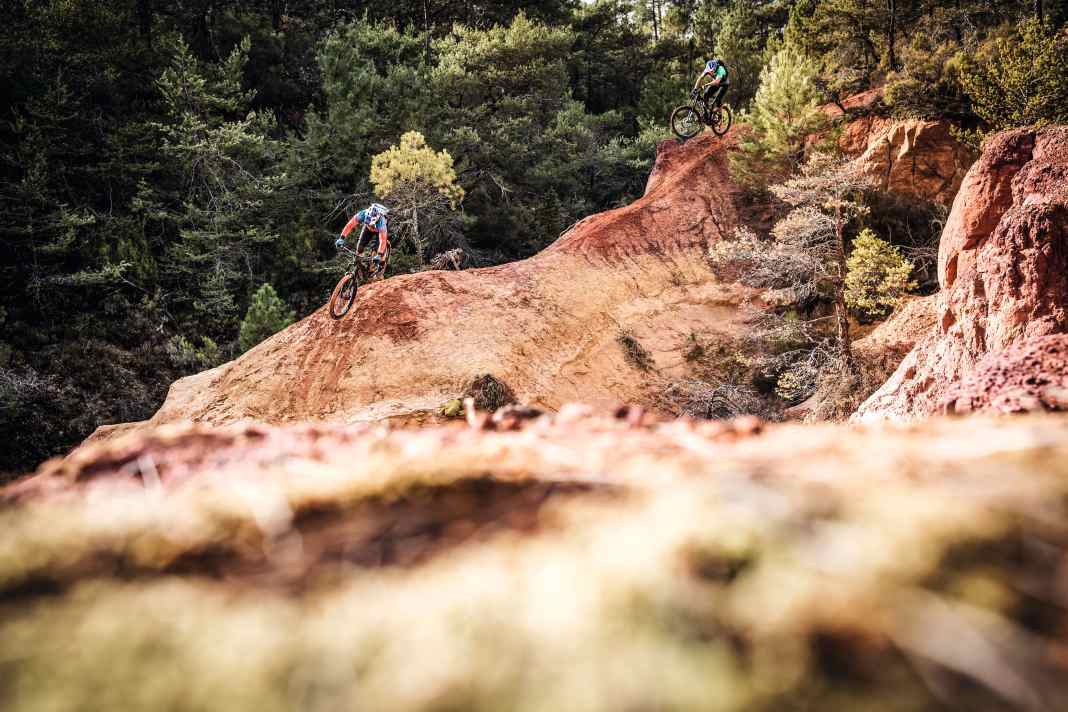 Der Grand Luberon im Süden Frankreichs ist eine Spielwiese für die Enduro-Profis des Landes.