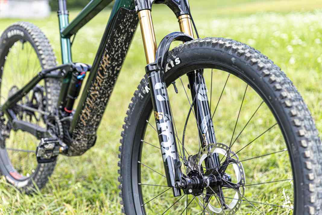 Fox 36 Factory mit Grip2-Dämpfung – mehr geht in dieser Kategorie nicht.