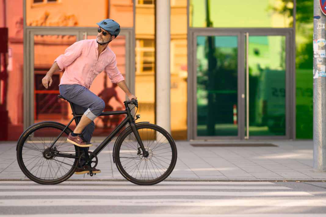 Leichte City-E-Bikes im Test