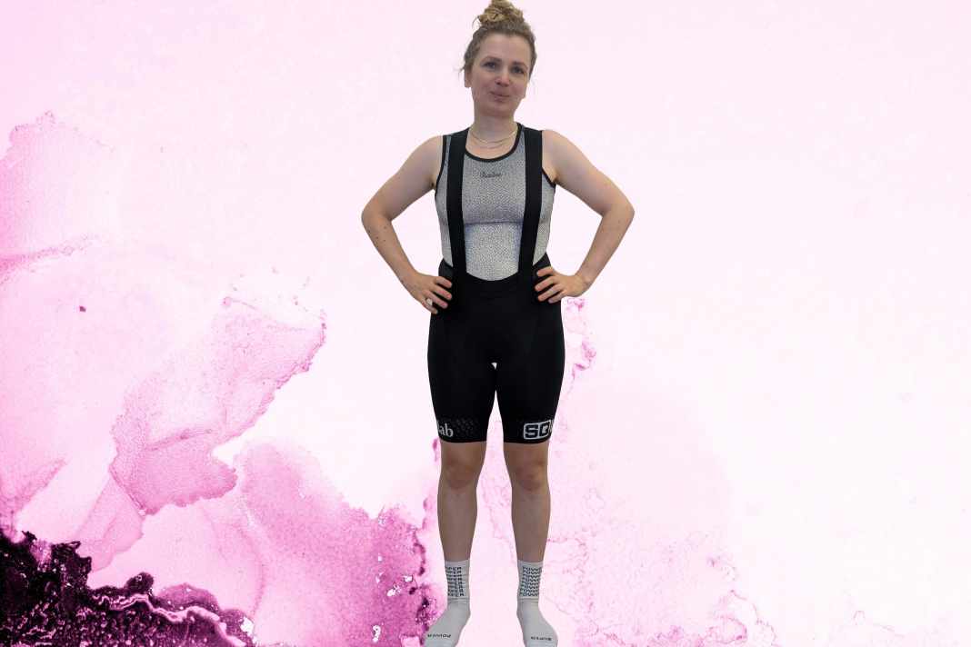 Die SQlab SQ-Shorts One12 ist nicht mehr ganz neu im Sortiment, doch mit ihrem speziellen Polster noch immer eine top Wahl für viele Stunden im Sattel
