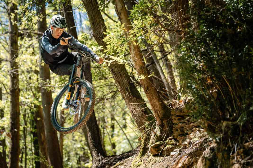 Ab sofort kommt das Tyee immer mit 170er Gabel und ist damit noch mehr Enduro als zuvor.