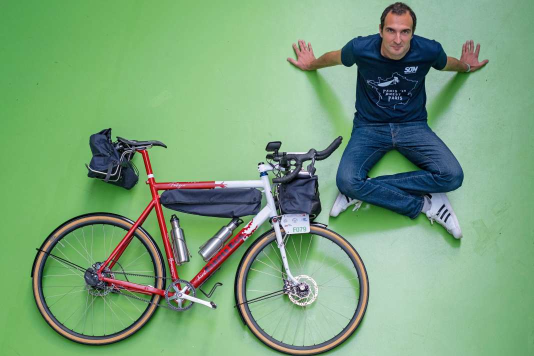 Nikola Banishki, ein in Frankreich lebender Bulgare, treibt den Eigenbau auf die Spitze.