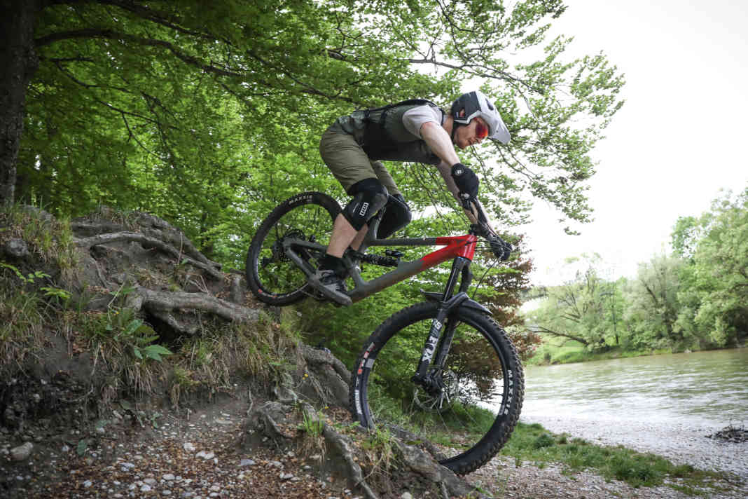 Leicht, luftig, sicher - diese Rückenprotektoren eignen sich besonders auch für technisch anspruchsvolle Trail- und Enduro-Rides