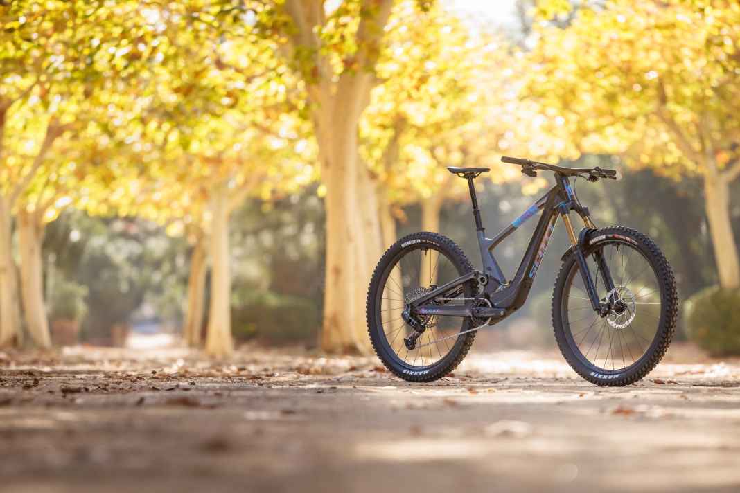 Scott Voltage eRide 900 Tuned // TQ HPR 50 // 360 Wh // 160/155 mm // 29 Zoll // 10 999 Euro // 18,6 Kilo