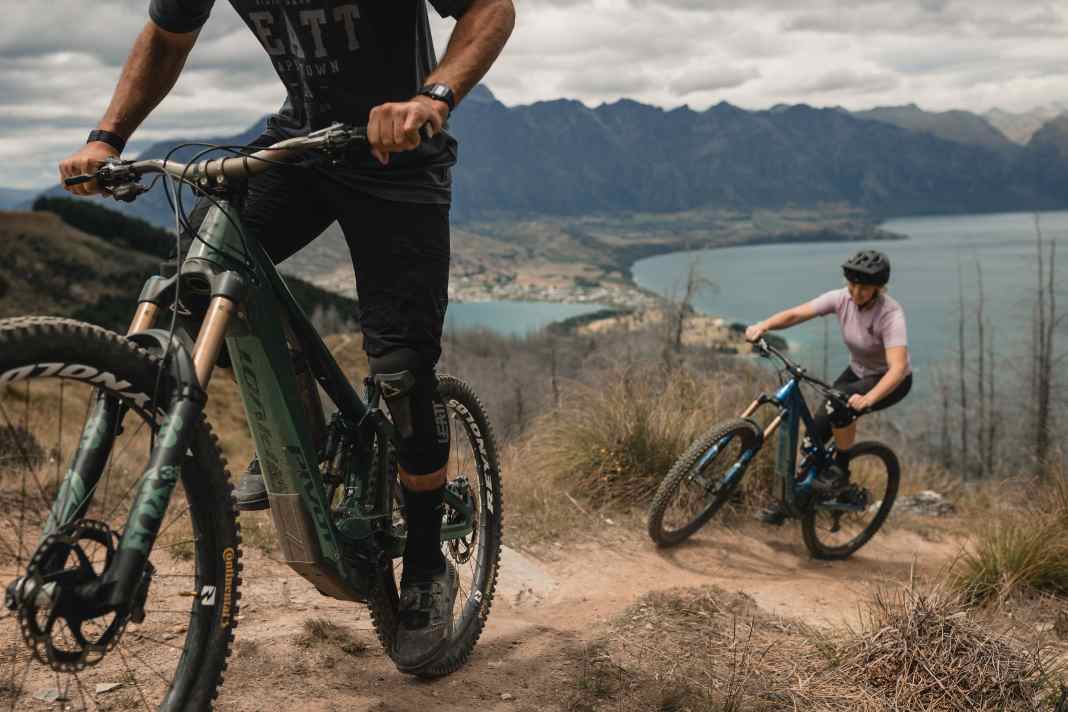 Das Pivot Shuttle LT bekommt nicht nur einen neuen Motor mit mehr Leistung sondern für 2024 auch noch ein angenehmes Update beim Preis.
