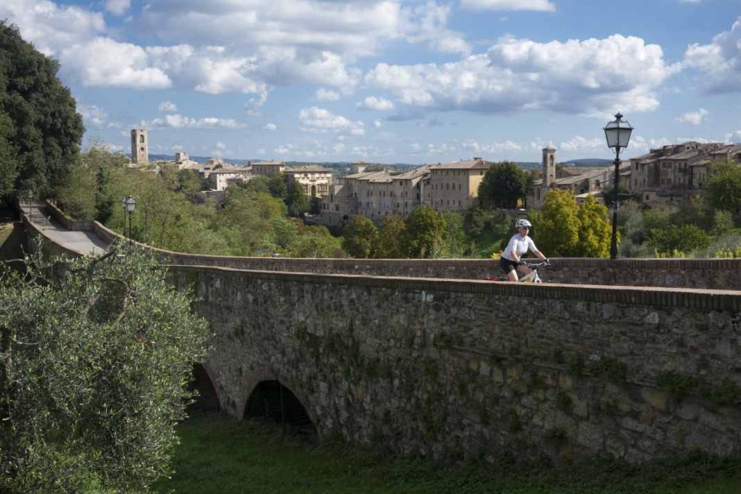 Traumradweg – vor der alten Oberstadt von Colle di Val d’Elsa.
