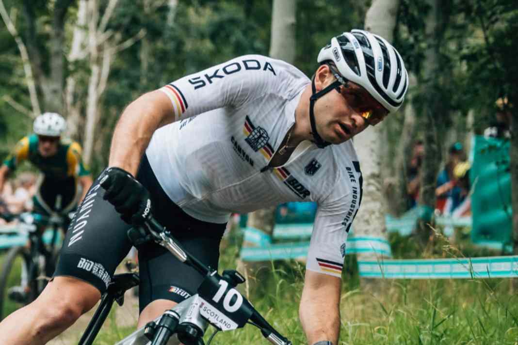 Bei der WM lenkte der 26-jährige Nürtinger sein Bike im Glentress Forest zweimal unter die Top Ten – trotz Rückschlägen.