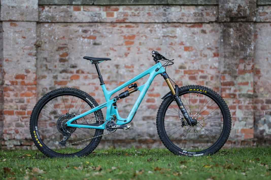 Das neue Yeti SB160 in der teureren T-Version mit Fox Float X2 Dämpfer und Factory Gabel.