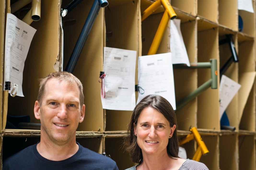 Aus dem Sattel in den Chefsessel: Nach einer Rad-Expedition in Nepal gründeten Stephanie und Oliver Römer im Jahr 2005 ihre Radmarke Tout Terrain. Klar, dass der Gepäcktransport dabei im Fokus stand.