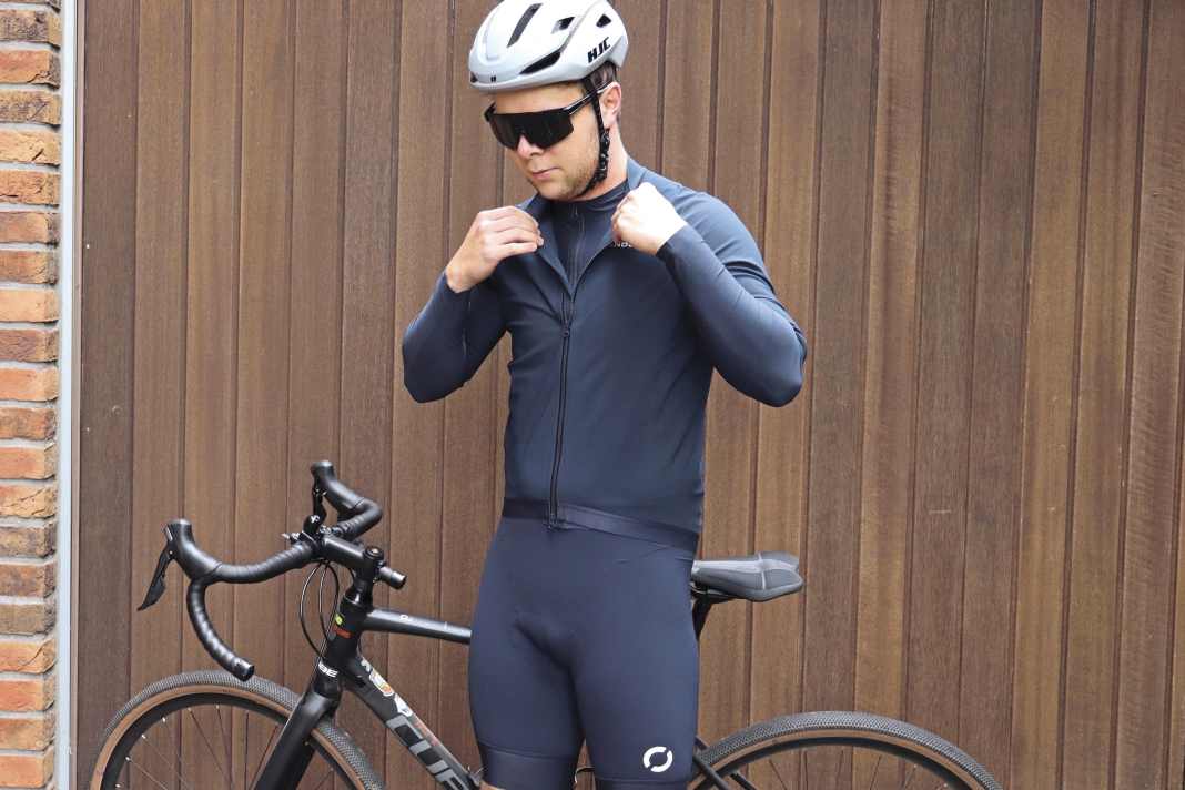 Die neue Version der Radhose ist mit reflektierenden Elementen ausgestattet