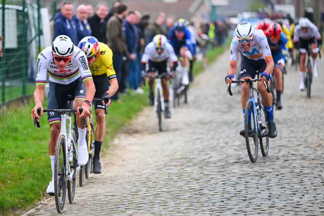 Die E3 Saxo Classic: Das erste Duell zwischen Mathieu van der Poel und Wout van Aert bei den Klassikern 2024
