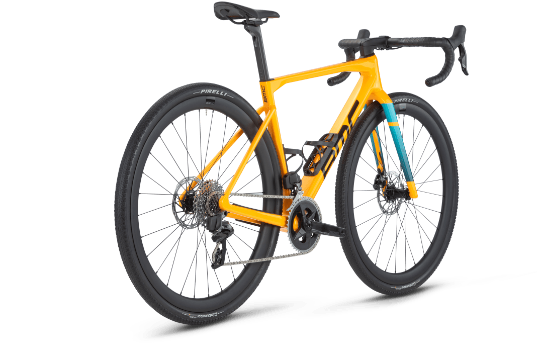 Los geht's mit dem Kaius THREE für 5.499 Euro mit SRAM Rival AXS und Reserve Carbonlaufrädern - gleichzeitig die einzige Variante mit Umwerfer