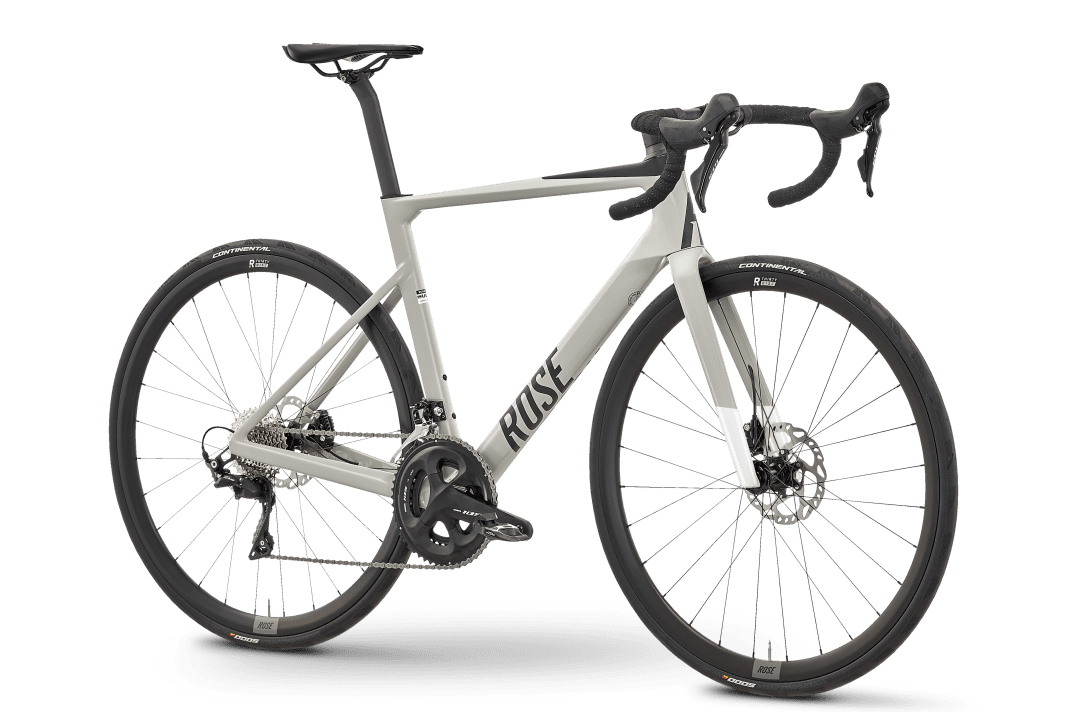 Das günstigste XLite 04 kostet 2.999 Euro, ist mit Shimano 105 (2x11, 52/36, 11-32 Z.) ausgestattet und wiegt 8,1 Kilogramm.
