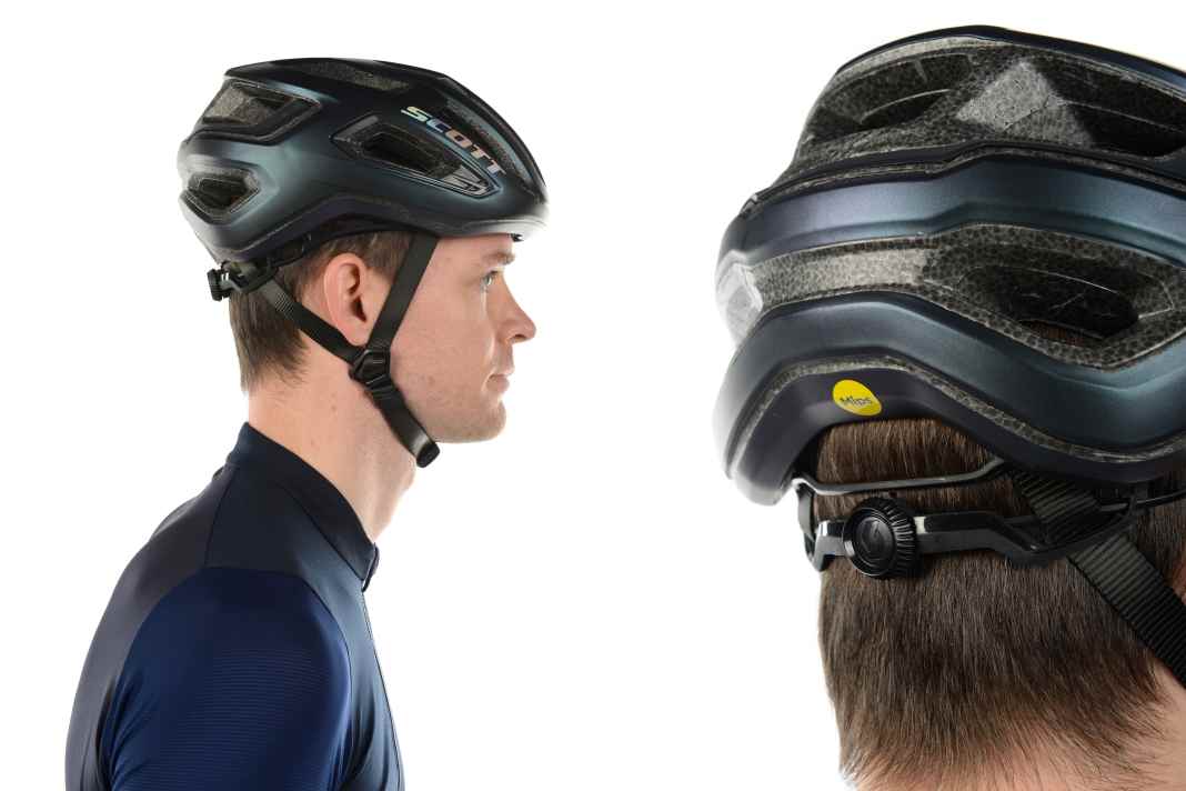 Der Scott-Helm präsentiert sich von allen Seiten mit seiner schlanken Bauweise 