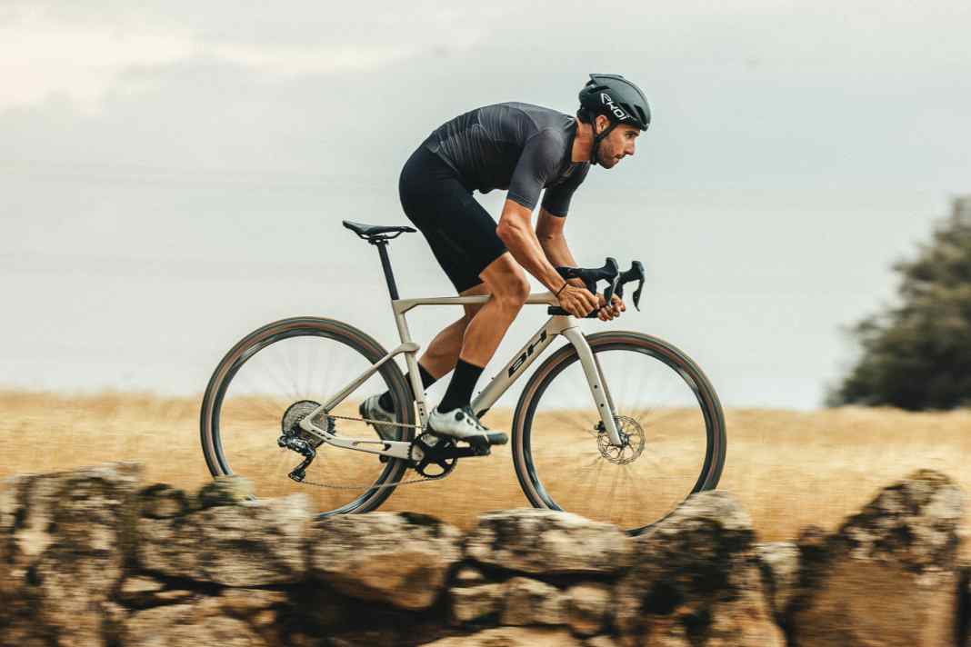 BH platziert das neue GravelX im Segment der Race-Gravelbikes.