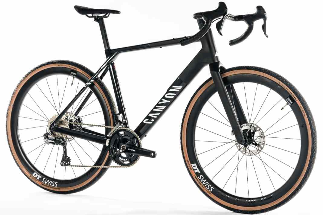 Mit seinen 8,2 Kilogramm zählt das Canyon Grail in der CFR-Variante zu den leichtesten Gravelbikes. Im TOUR-Test 2023 war kein anderer Geländespezialist leichter.