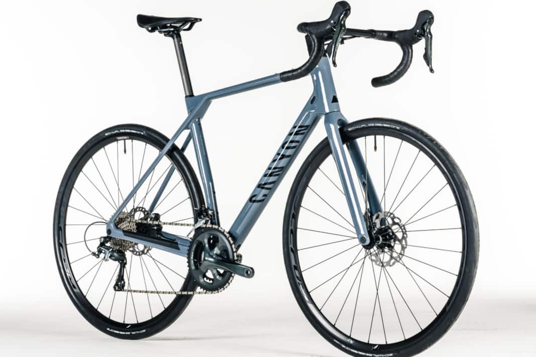 Eines der günstigsten Testräder des Jahres schafft es in die Top-Drei der komfortabelsten Modelle: das Canyon Endurace CF 6.