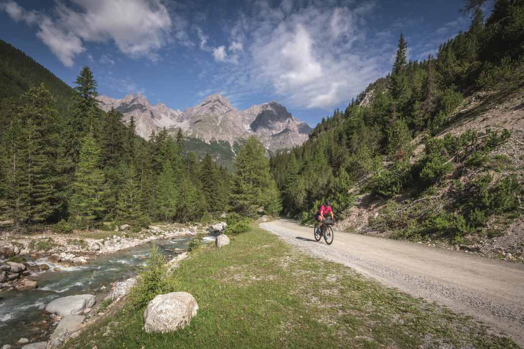 Unterwegs auf der zweiten Etappe nach Livigno, durchs Val S-charl zum Pass da Costainas