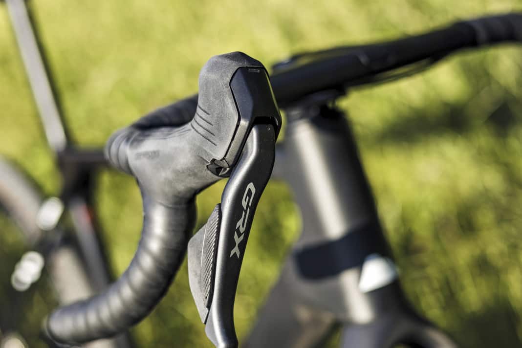 Viel Auflagefläche, guter Halt: Shimanos GRX-Hebel sind aufs Geländeradeln ausgelegt