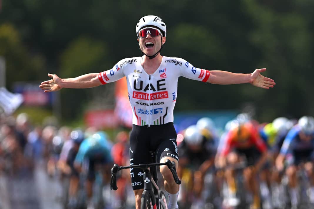 Marc Hirschi gewann die Bretagne Classic - Ouest France 2024