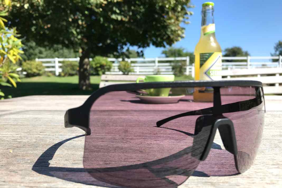 Die Ileve N.4 lite ist eine hochwertige Radsportbrille aus der Schweiz