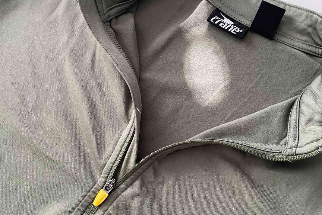 Das Crane Fahrradtrikot ist weich und warm, hat aber keine Membran gegen Wind.