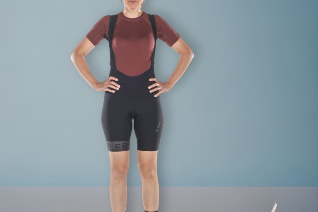 Die Löffler W Bike Bibshort Concept SQL setzt auf lokale Fertigung in Österreich und das sehr spezielle Sitzpolster von SQlab