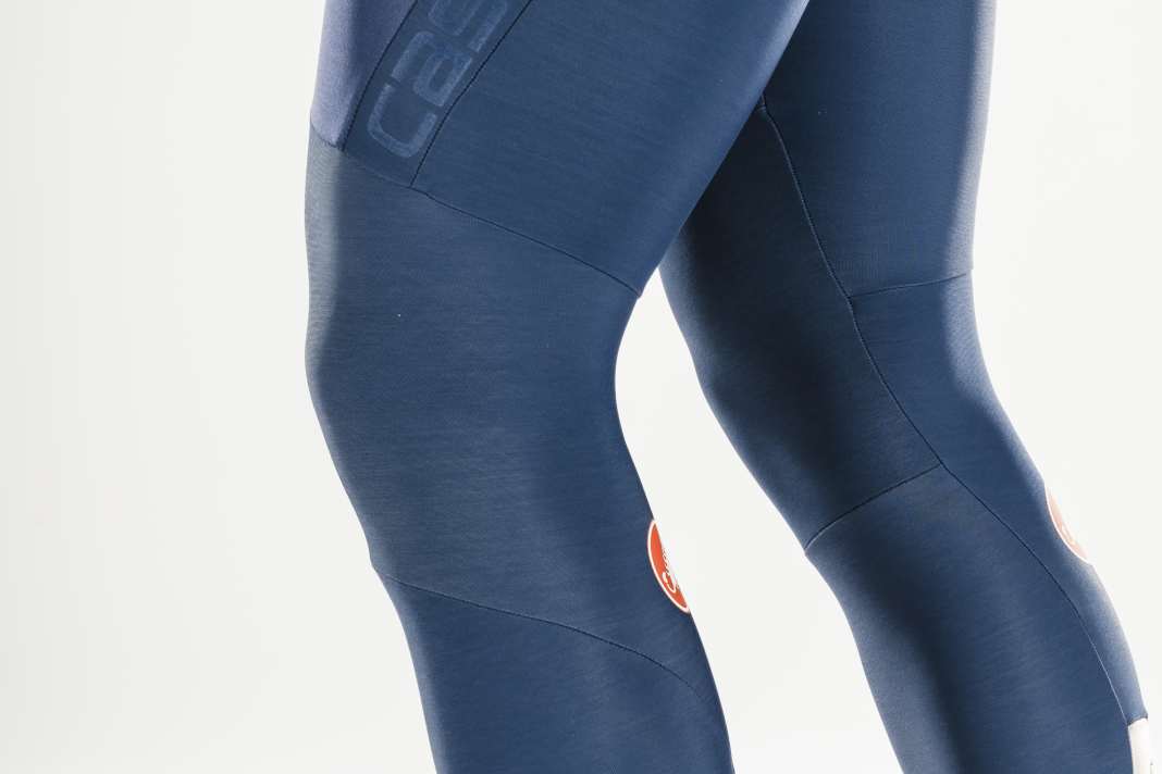 Castelli Sorpasso Ros Bibtight: Damit es am Knie nicht zwickt, verzichtet Castelli hier bewusst auf Nähte