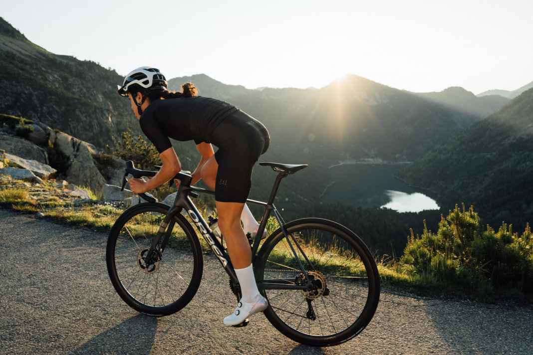 Leichter Baske: Das neue Orbea Orca soll in der High-End-Version unter dem Gewichtslimit des Weltradsportverbandes UCI liegen.