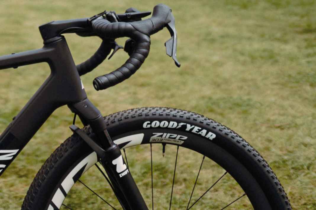 Am Canyon Grail von Ex-Straßenprofi Freddy Ovett ist die bislang unveröffentlichte Federgabel von Canyon zu erkennen.