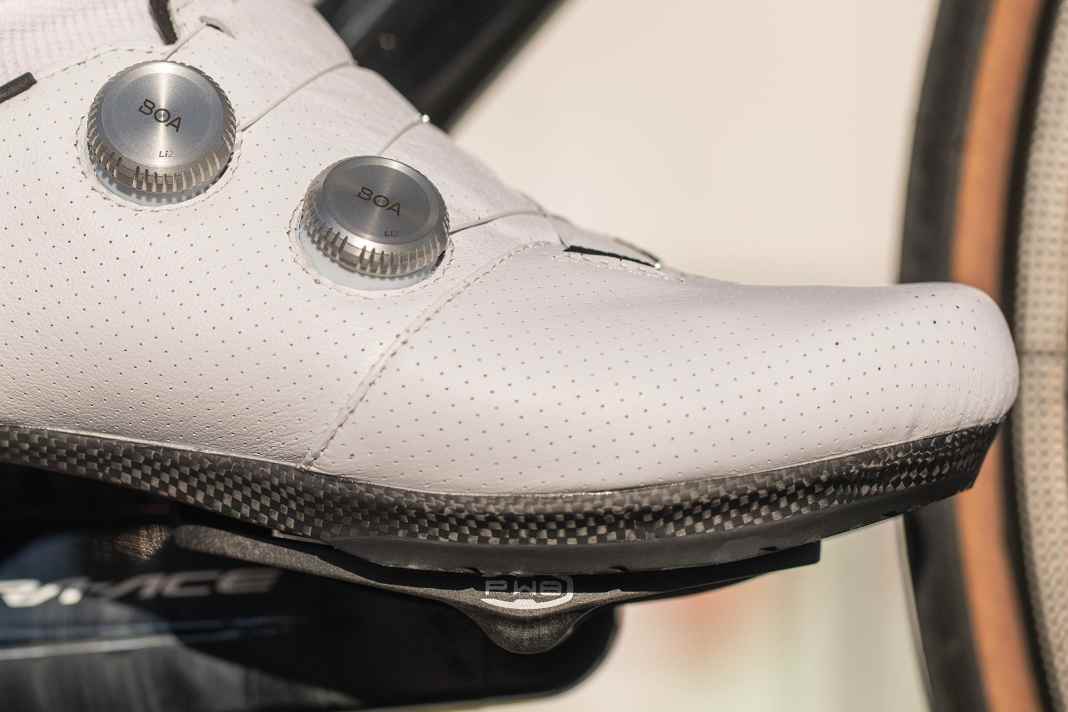 Extrem geringer Achsabstand, große Aufstandsfläche: Neues Rennradpedal PW8 von Ekoi