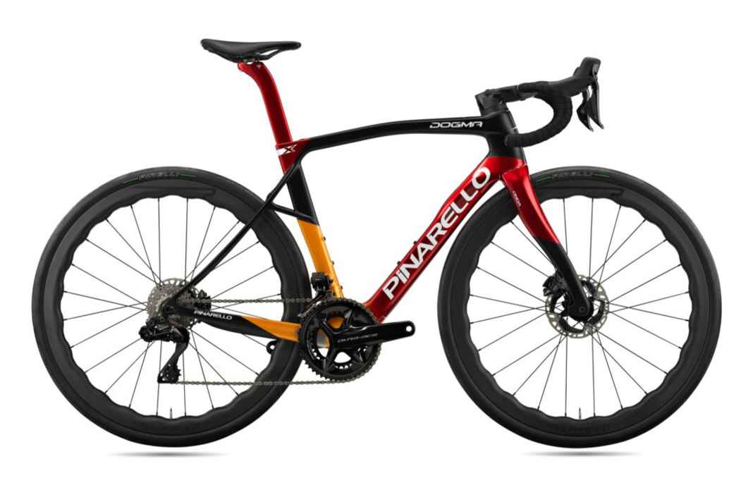 Das Dogma X mit elektronischer Dura-Ace und Carbon-Laufrädern von Princeton ist die "Basisversion" und kostet fantastische 15050 Euro. Mit Powermeter-Kurbel werden sogar 16100 Euro fällig.