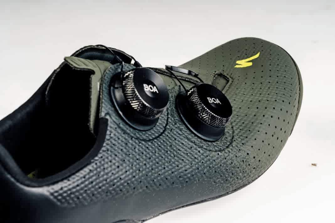 Boa-Drehverschluss beim Rennradschuh