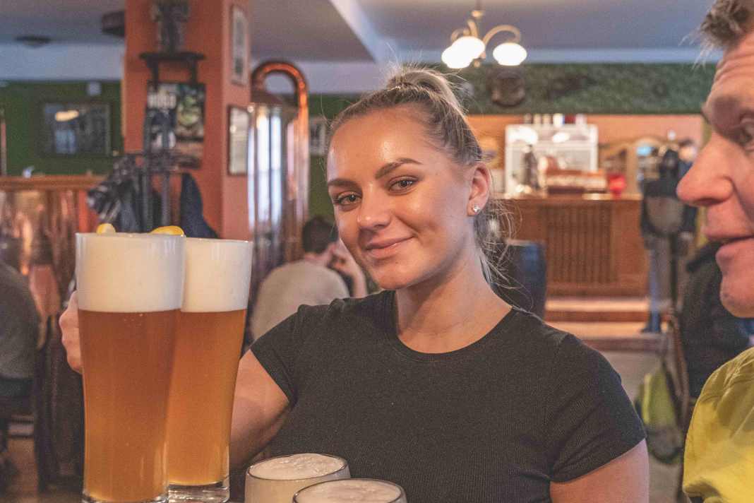 Olomoucs kleine Brauerei Svatováclavský braut sieben Sorten Weißbier ohne Pasteurisation und Filtration