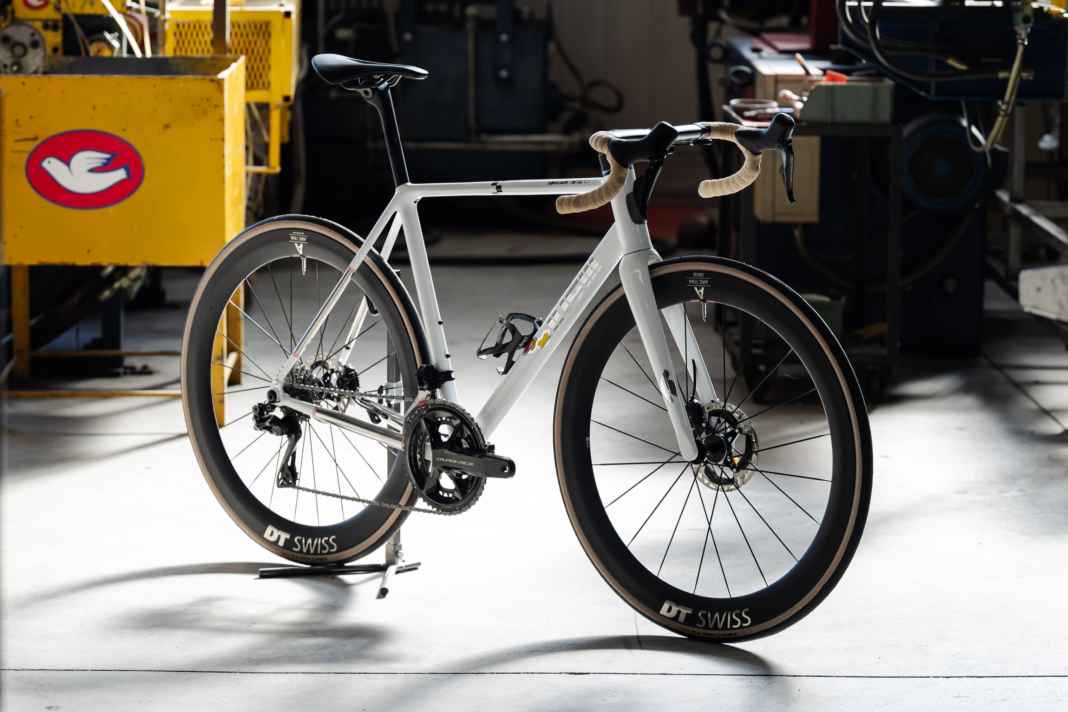 Rennrad für Liebhaber: Das neue Speciale Corsa XCR von Cinelli basiert auf einem Stahlrahmen.