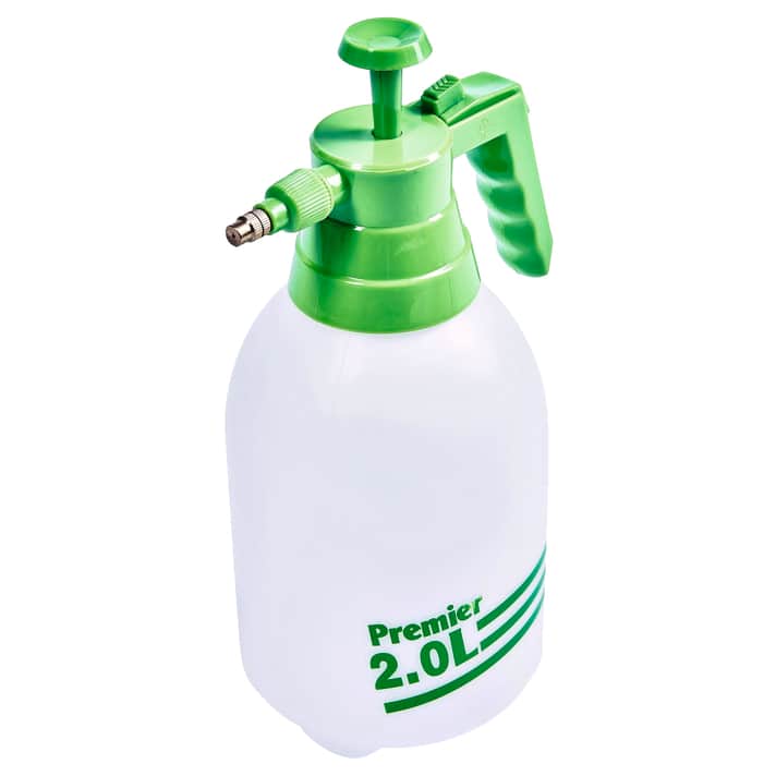 Zweckentfremdet: Sprüht besser und lässt sich nachfüllen. Eine Flasche für Pflanzenschutzmittel.