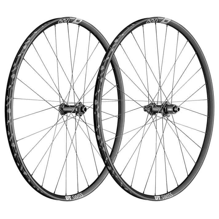   Weniger als 1700 Gramm sollen der Satz XR 1700 Spline auf die Waage bringen.