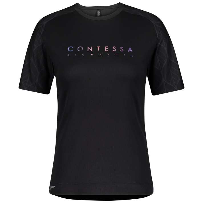 RC Contessa Signature Trikot: Hergestellt aus atmungsaktivem 3D-Material mit Kühlfunktion bleibt mit dem Contessa-Trikot auch die der heißeste Fahrt stets cool. Als besonderes Highlight dürfte das integrierte Brillenreinigungstuch gelten. Preis: 79,95 Euro. Auch als Langarm erhältlich.