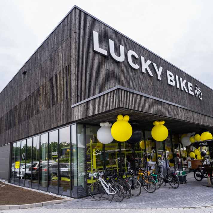 Die neue Firmenzentrale und Filiale von Lucky Bike in Bielefeld. Sie wurde im Juni 2021 neu eröffnet.