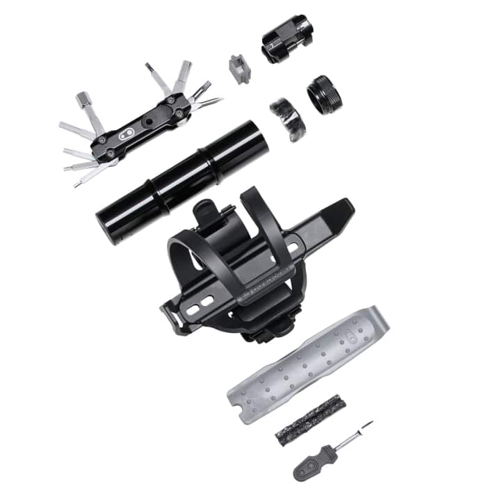 Am BC18 findet sich eigentlich alles, was man für eine Reparatur unterwegs benötigt. Sogar ein Tubeless-Tool ist mit an Bord