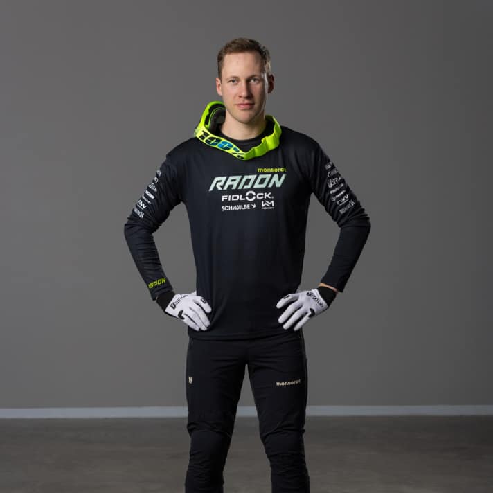 Im Enduro-Weltcup fährt Max Pfeil schon mal unter die Top 40. Bei der Enduro-DM wurde der Wettkampf-Typ dieses Jahr fünfter.