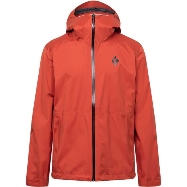 Es muss keine spezifische Fahrradjacke sein, Bergsportregenjacken wie die Stormline Stretch Rainshell von Black Diamond halten Regen zuverlässig ab.