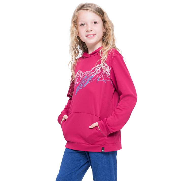 Dieser WeAct-Kapuzenpulli soll ebenfalls sehr vielfältig nutzbar sein und besteht aus leicht gebrushter Ware. Eine Känguru-Tasche rundet den Mid Layer Hoody ab. Preis: 44,95 Euro >> <a href="https://www.awin1.com/cread.php?awinmid=14586&awinaffid=471469&clickref=MYB+Odlo+Mid+Layer+Hoody&ued=https%3A%2F%2Fwww.odlo.com%2Fde%2Fde%2Fweact-kinderkollektion-mid-layer-hoodie-392959.html" target="_blank" rel="noopener noreferrer">hier erhältlich</a>*.