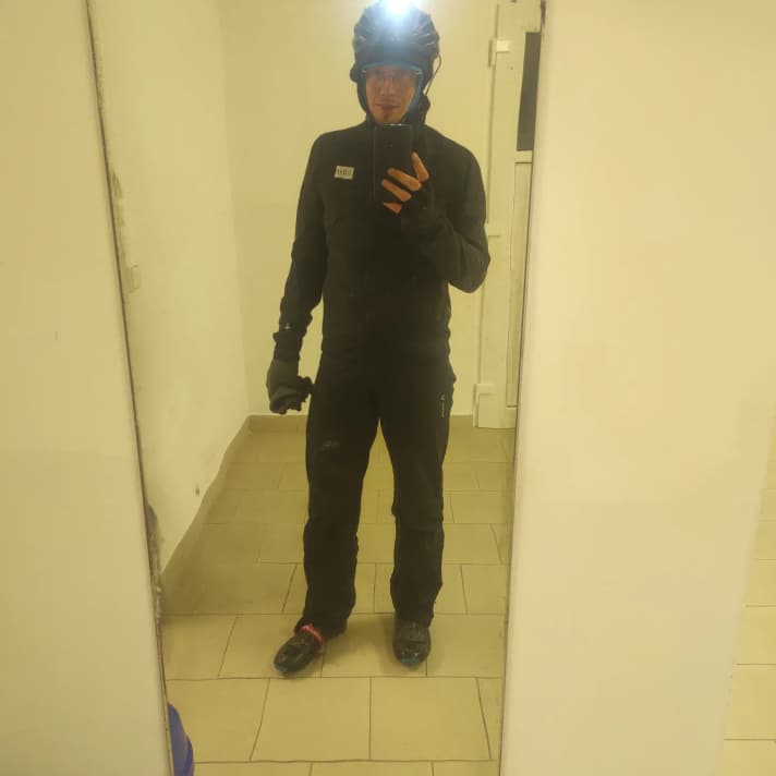 Max, bereit für den Regen.