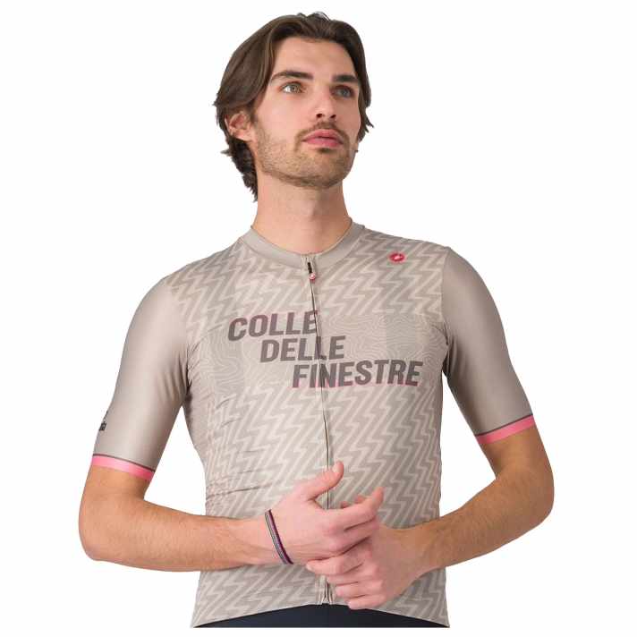 tour/trikot-giro_312761a54b73348abbd7e5cbc07a1474