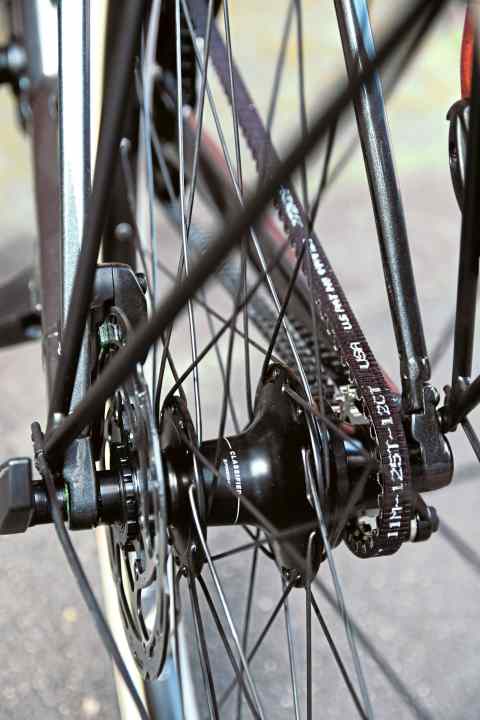 Perfektes Duett: die elektronisch angesteuerte Powershift-Nabe und der Gates-Riemen.