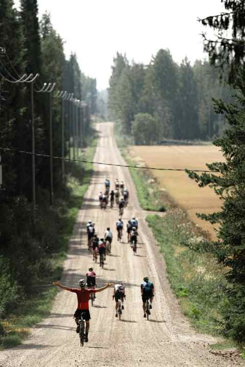Highlight des GRVL FNLD Festivals ist das Rennen durch die finnische Landschaft am 10.06.2023.