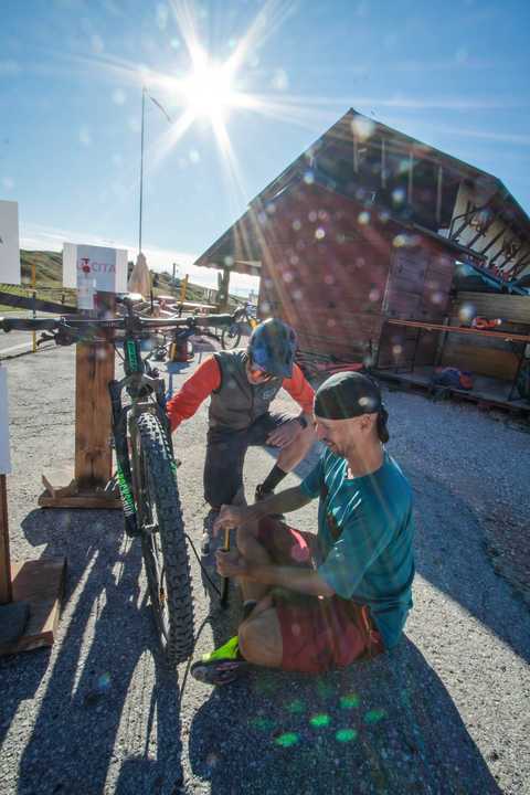 Rifugio Campogrosso: Einfache Hüttenbetten (Doppelzimmer), aber mit allem Wichtigen für Mountainbiker ausgestattet.